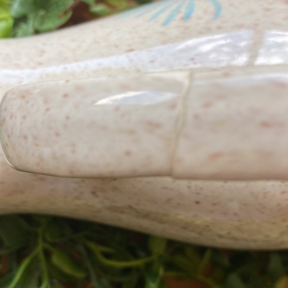 Vintage Red Wing Bob White Pattern 7.5" Cream Pitcher - Picture 6 of 6